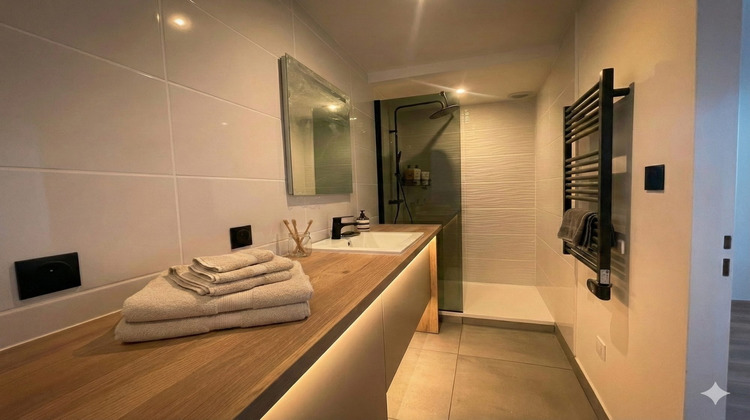 Ma-Cabane - Vente Maison Décines-Charpieu, 142 m²