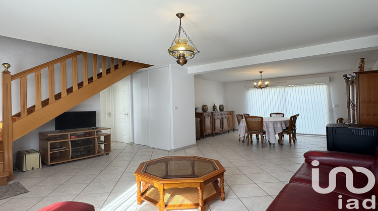 Ma-Cabane - Vente Maison Distré, 126 m²