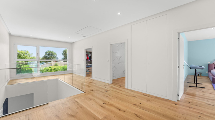 Ma-Cabane - Vente Maison DIVONNE-LES-BAINS, 257 m²