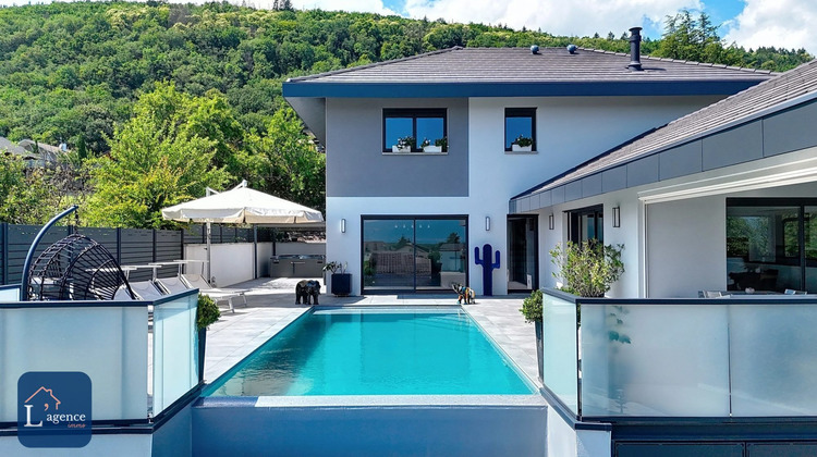 Ma-Cabane - Vente Maison Divonne-les-Bains, 303 m²