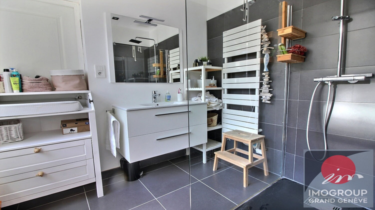 Ma-Cabane - Vente Maison DIVONNE-LES-BAINS, 207 m²