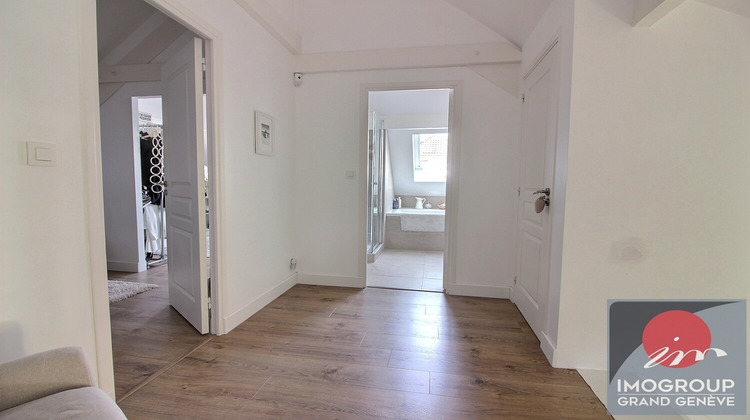 Ma-Cabane - Vente Maison DIVONNE-LES-BAINS, 207 m²