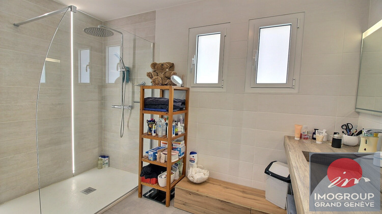 Ma-Cabane - Vente Maison DIVONNE-LES-BAINS, 223 m²