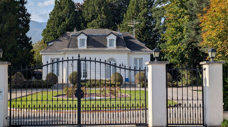 Ma-Cabane - Vente Maison DIVONNE-LES-BAINS, 150 m²