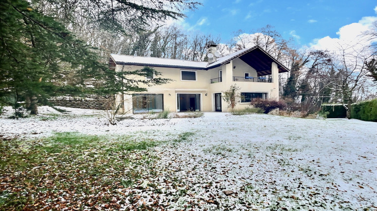 Ma-Cabane - Vente Maison Divonne-les-Bains, 203 m²