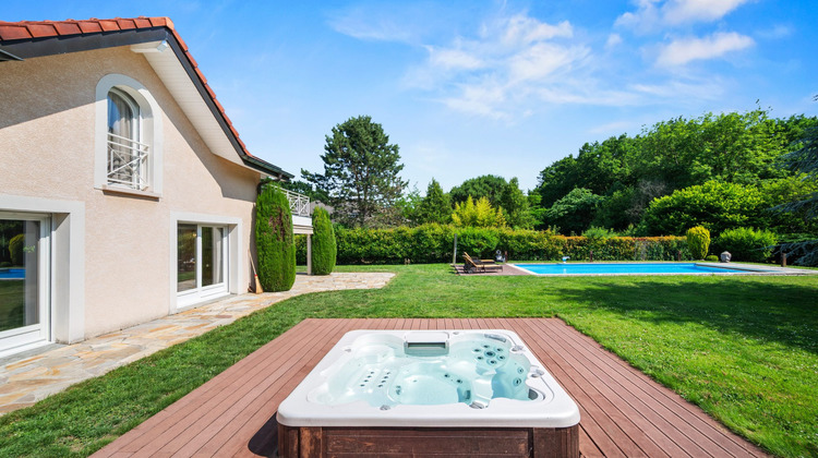 Ma-Cabane - Vente Maison Divonne-les-Bains, 220 m²