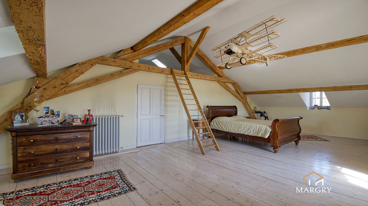 Ma-Cabane - Vente Maison DIVONNE-LES-BAINS, 219 m²