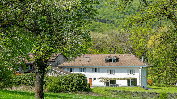 Ma-Cabane - Vente Maison DIVONNE-LES-BAINS, 378 m²