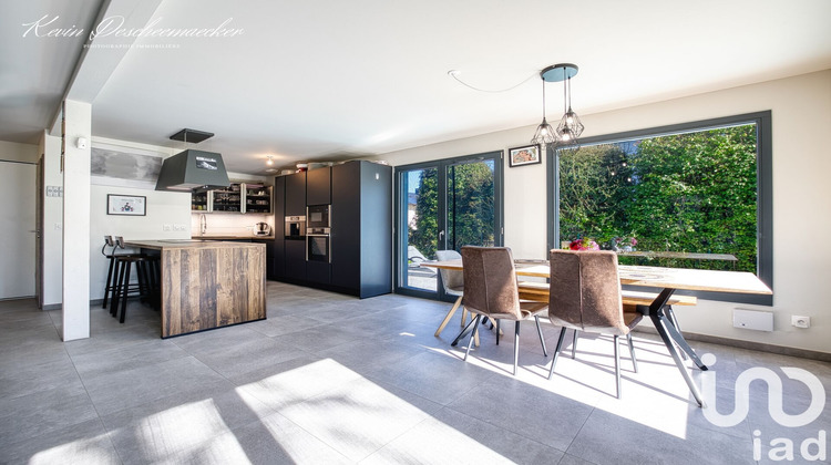 Ma-Cabane - Vente Maison Divonne-les-Bains, 159 m²