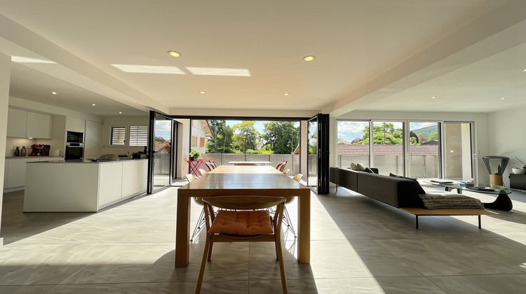 Ma-Cabane - Vente Maison Divonne-les-Bains, 189 m²