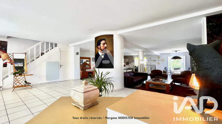 Ma-Cabane - Vente Maison Dom-le-Mesnil, 211 m²