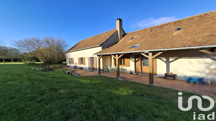 Ma-Cabane - Vente Maison Domfront-en-Champagne, 147 m²