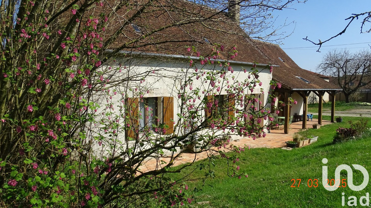 Ma-Cabane - Vente Maison Domfront-en-Champagne, 147 m²