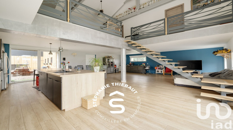 Ma-Cabane - Vente Maison Dommartin-Aux-Bois, 216 m²