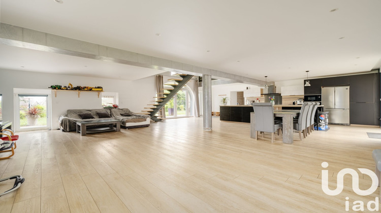 Ma-Cabane - Vente Maison Dommartin-Aux-Bois, 216 m²