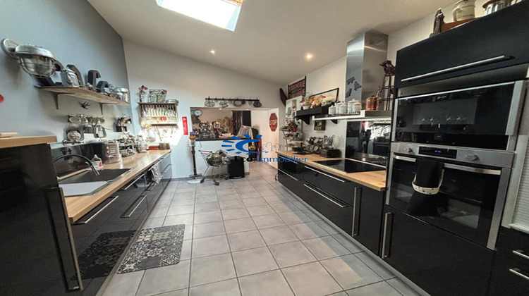 Ma-Cabane - Vente Maison DOMPIERRE-SUR-MER, 220 m²