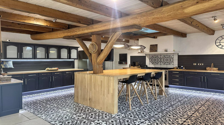 Ma-Cabane - Vente Maison Dompierre-sur-Mer, 304 m²