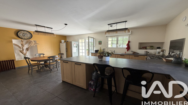 Ma-Cabane - Vente Maison Dompierre-sur-Mer, 199 m²