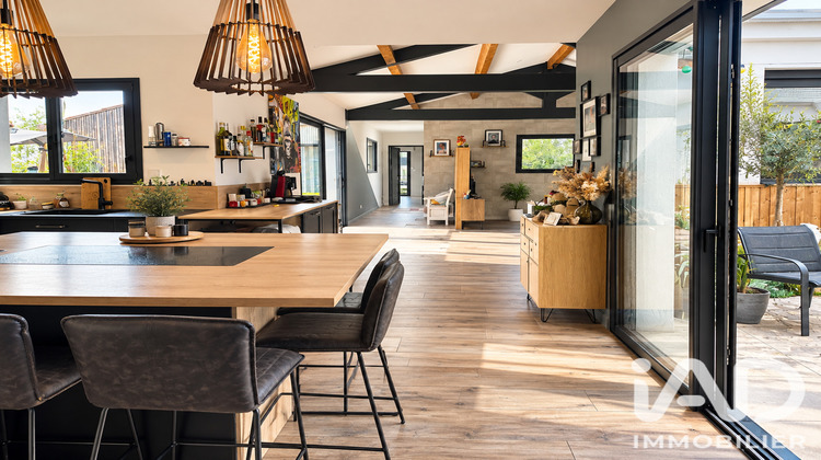 Ma-Cabane - Vente Maison Dompierre-sur-Mer, 195 m²