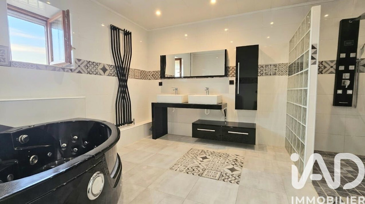 Ma-Cabane - Vente Maison Donchery, 170 m²