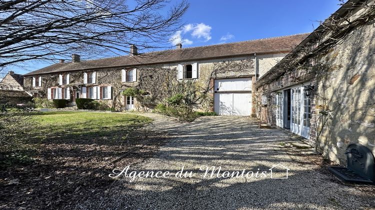 Ma-Cabane - Vente Maison Donnemarie-Dontilly, 274 m²