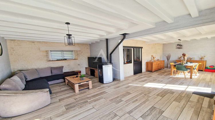 Ma-Cabane - Vente Maison DOUE-LA-FONTAINE, 227 m²