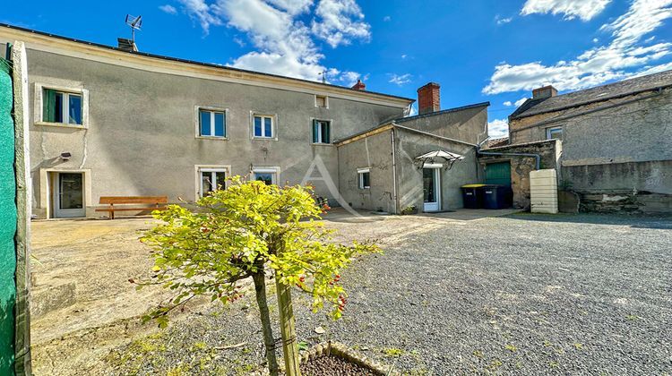 Ma-Cabane - Vente Maison DOUE-LA-FONTAINE, 156 m²