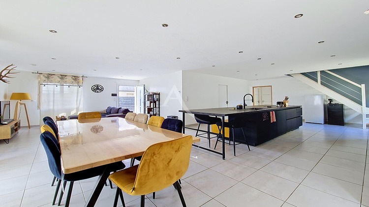 Ma-Cabane - Vente Maison DOUE-LA-FONTAINE, 102 m²