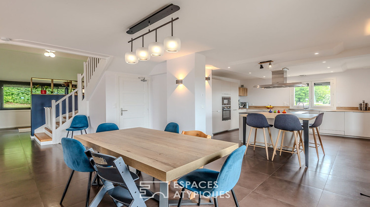 Ma-Cabane - Vente Maison ECHENEVEX, 229 m²