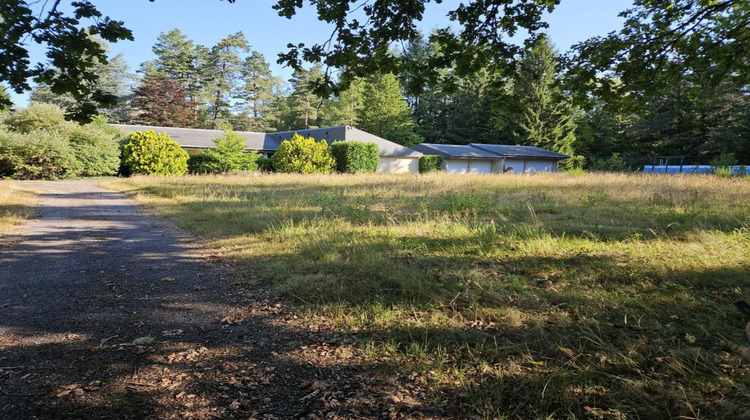 Ma-Cabane - Vente Maison EGLETONS, 3700 m²