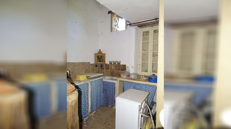 Ma-Cabane - Vente Maison EGLISE-NEUVE-D'ISSAC, 79 m²