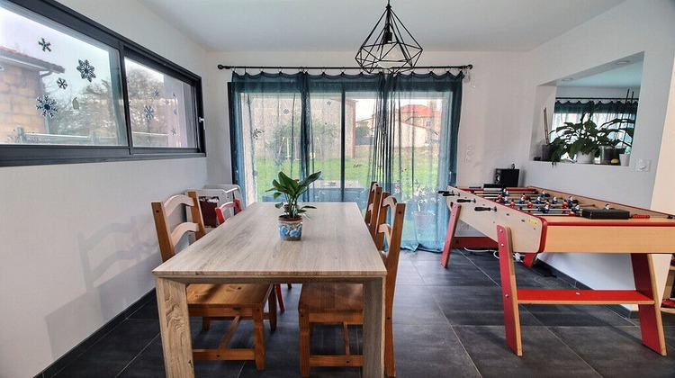 Ma-Cabane - Vente Maison EGLISENEUVE-PRES-BILLOM, 96 m²