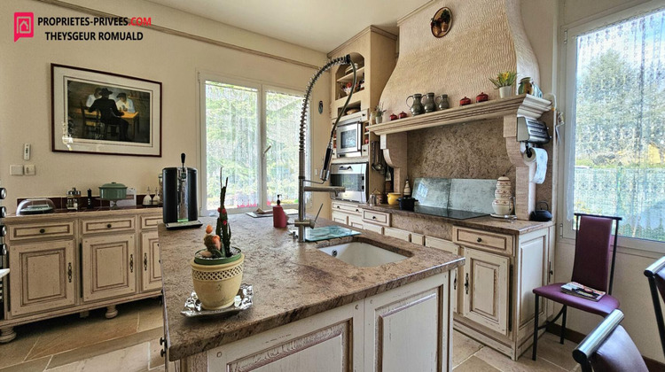 Ma-Cabane - Vente Maison EGREVILLE, 200 m²