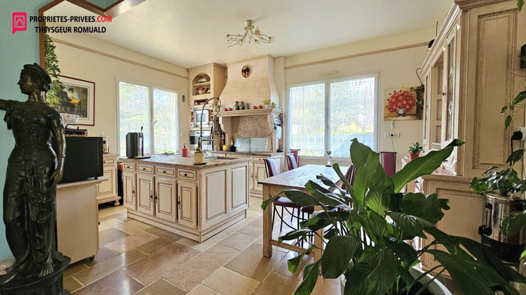 Ma-Cabane - Vente Maison EGREVILLE, 200 m²