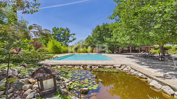 Ma-Cabane - Vente Maison EGUILLES, 400 m²