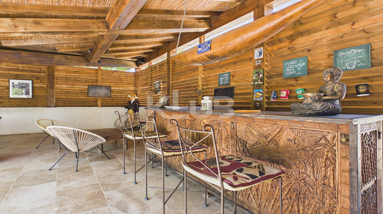 Ma-Cabane - Vente Maison EGUILLES, 400 m²