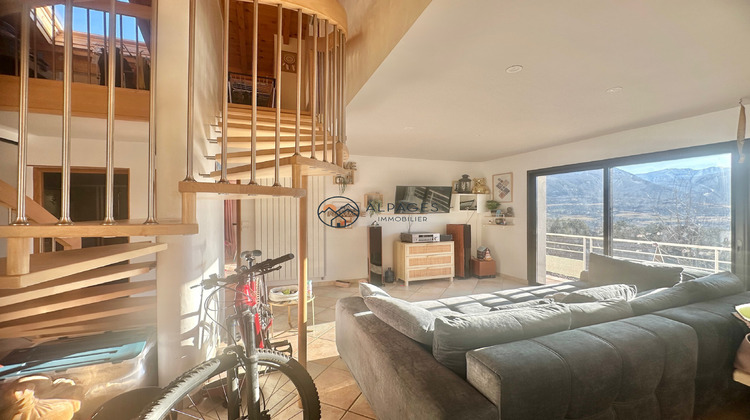 Ma-Cabane - Vente Maison Embrun, 225 m²