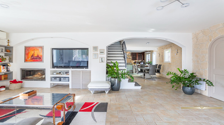 Ma-Cabane - Vente Maison ENSUES-LA-REDONNE, 180 m²