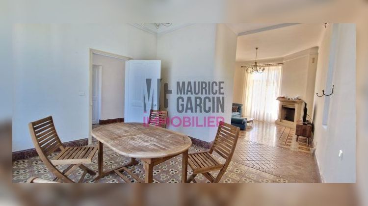 Ma-Cabane - Vente Maison Entraigues-sur-la-Sorgue, 215 m²