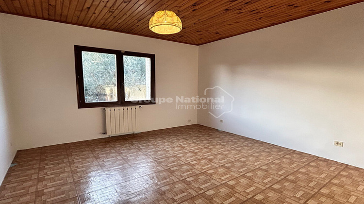 Ma-Cabane - Vente Maison ENTRAIGUES-SUR-LA-SORGUE, 127 m²