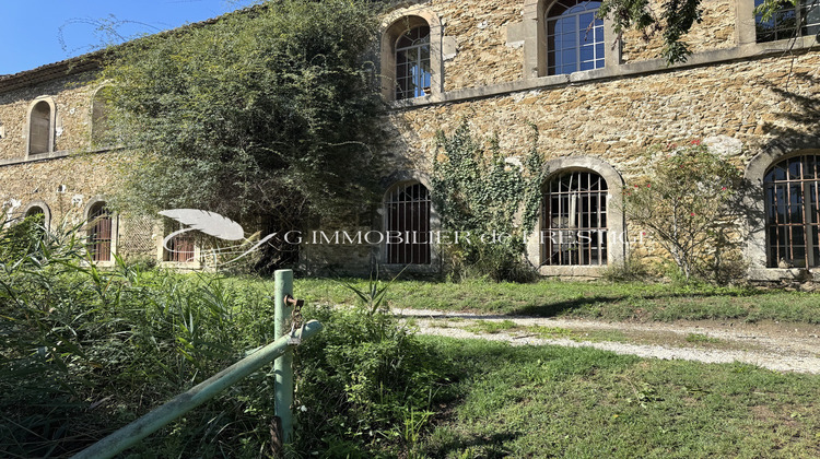 Ma-Cabane - Vente Maison Entraigues-sur-la-Sorgue, 1166 m²