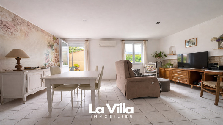 Ma-Cabane - Vente Maison ENTRAIGUES-SUR-LA-SORGUE, 85 m²