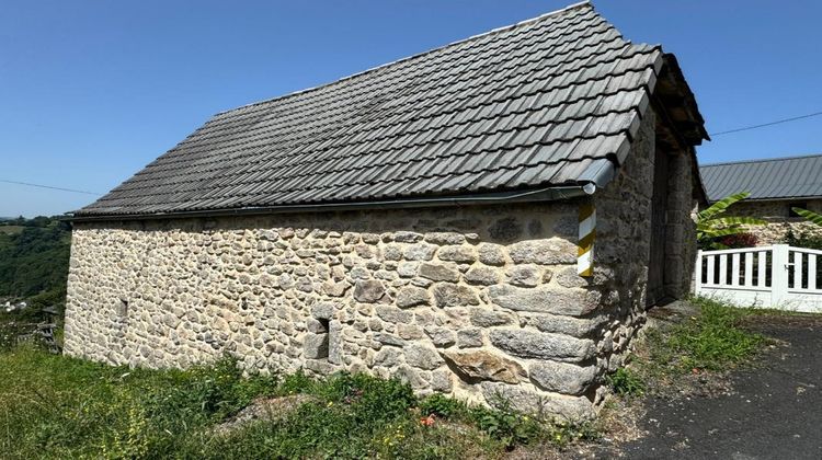 Ma-Cabane - Vente Maison ENTRAYGUES SUR TRUYERE, 93 m²