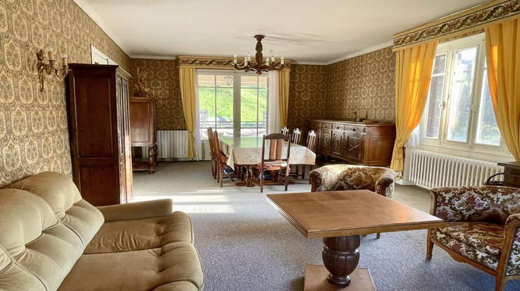 Ma-Cabane - Vente Maison ENTRAYGUES SUR TRUYERE, 212 m²