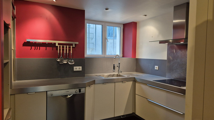 Ma-Cabane - Vente Maison ENTRAYGUES-SUR-TRUYERE, 189 m²