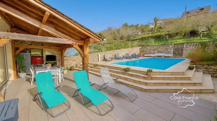 Ma-Cabane - Vente Maison ENTRAYGUES SUR TRUYERE, 0 m²