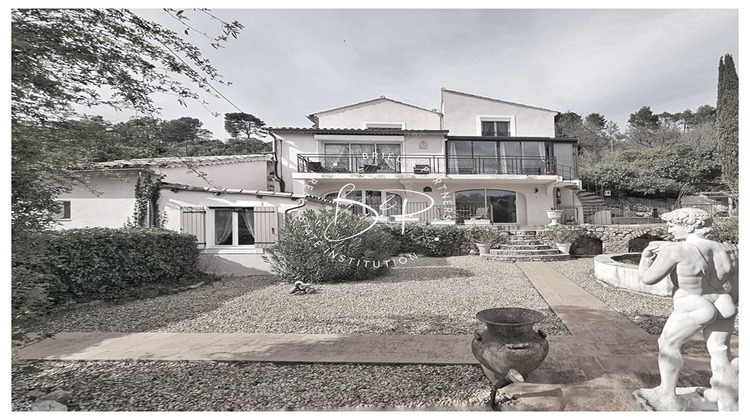 Ma-Cabane - Vente Maison ENTRECASTEAUX, 272 m²