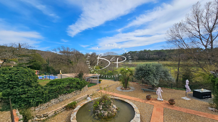 Ma-Cabane - Vente Maison ENTRECASTEAUX, 272 m²