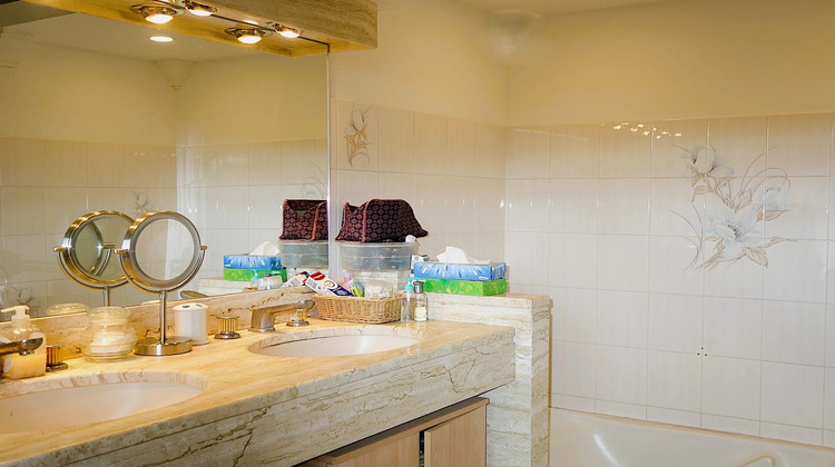 Ma-Cabane - Vente Maison Entrechaux, 417 m²