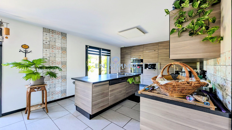 Ma-Cabane - Vente Maison Entrelacs, 180 m²
